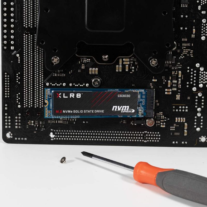 PNY XLR8 CS3030 M.2 PCI-E Gen3 250 GB NVMe 3D imagen 3