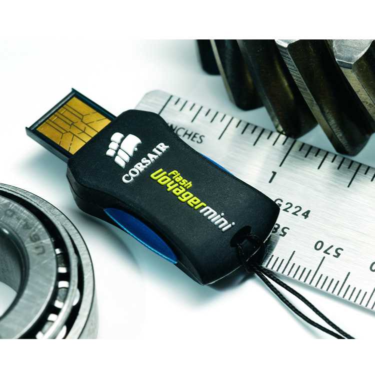 Pendrive 8GB CORSAIR FlashVoyagerMini USB Retractil imagen 5