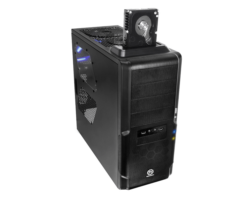 Semitorre ATX THERMALTAKE Dokker Dock Station imagen 3